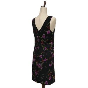 Sleeveless V-Back Floral Print Shift Dress